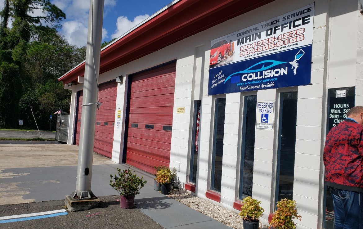 Auto Repair 3 Buildings XERA REALTY INC Jacksonville , Florida